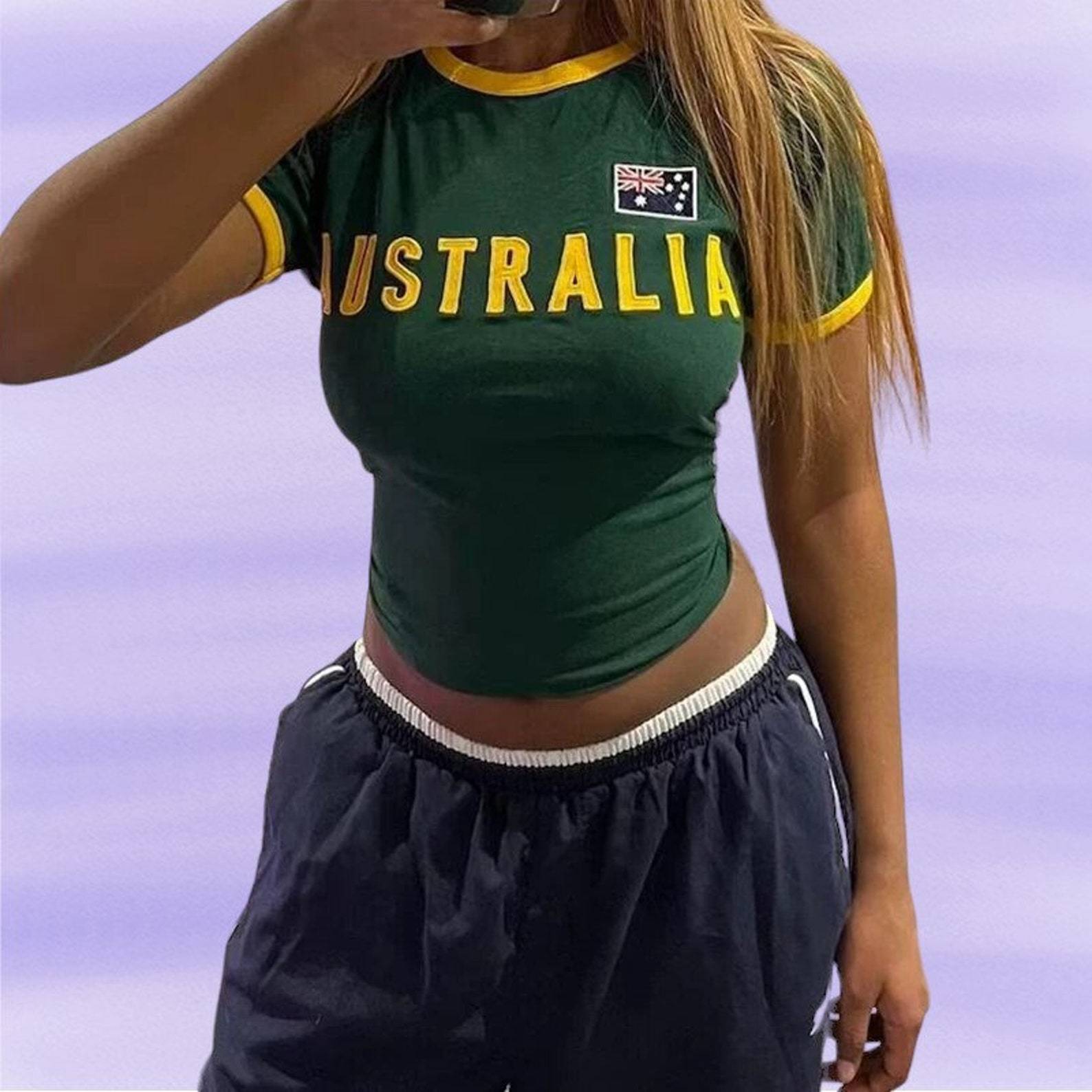 Embroidery In Australia - Y2k Estetica Donna Australia T-shirt ricamata