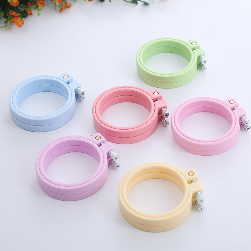 Cerchi da ricamo in plastica A - Embroidery Hoop Plastic recensione e prezzo