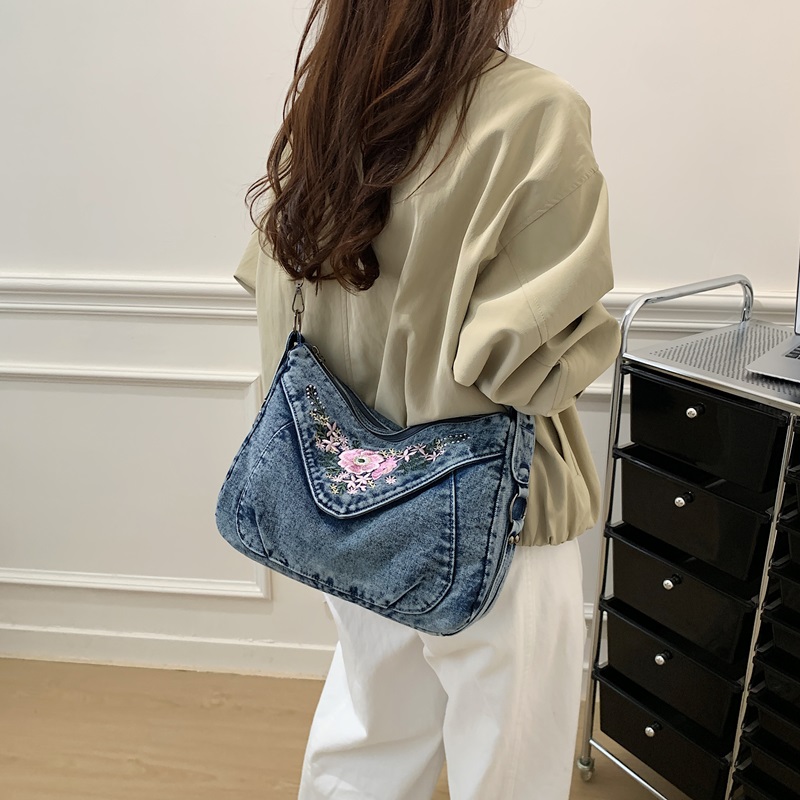 Borsa a Tracolla Vintage in De - Embroidery Jeans recensione e prezzo