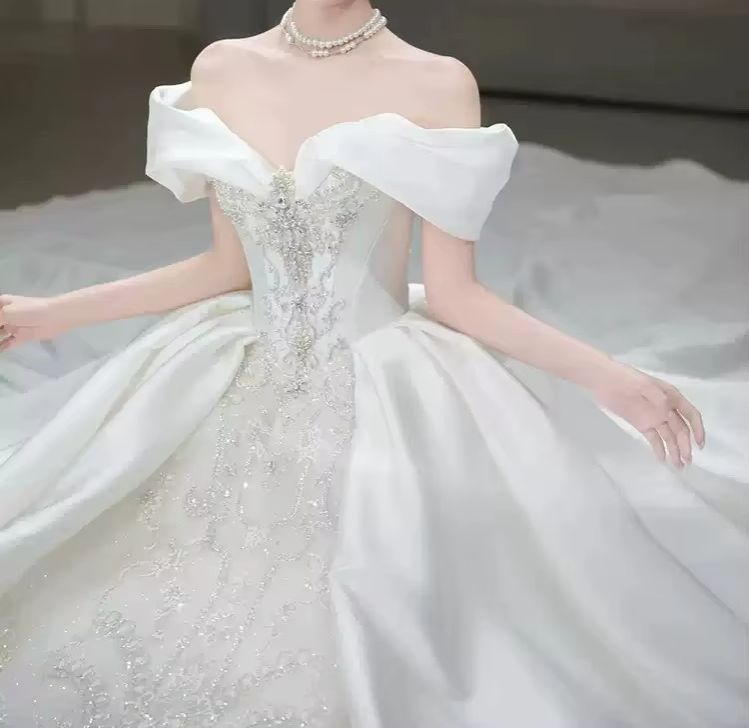 Abiti da Sposa Eleganti con Sc - Embroidery Wedding recensione e prezzo